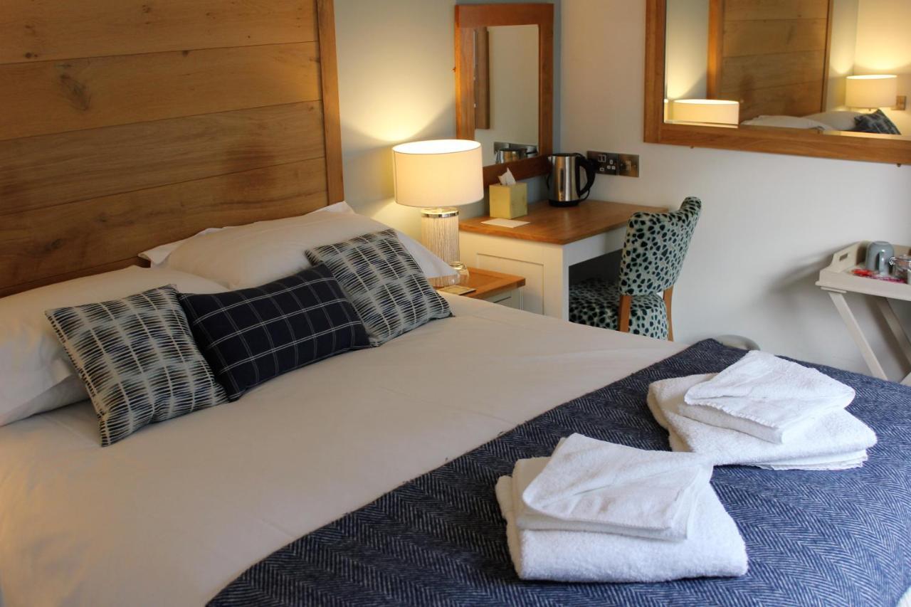 The Pityme Inn ウェイドブリッジ エクステリア 写真